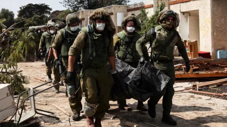 نقل القتلى الإسرائيليين من معارك غزة