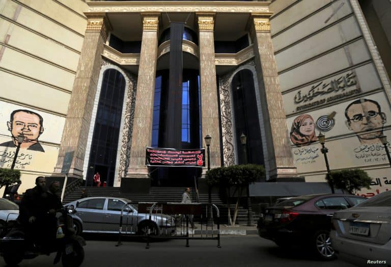 فضيحة في نقابة الصحافيين المصرية.. تفاصيل جريمة سرقة وفساد عمرها 5 سنوات واجهة مبنى نقابة الصحفيين المصريين