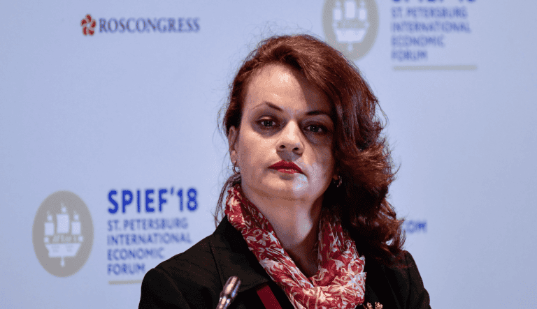 آنا بوتينا تسيفيليوفا خليفة الرئيس الروسي فلاديمير بوتين