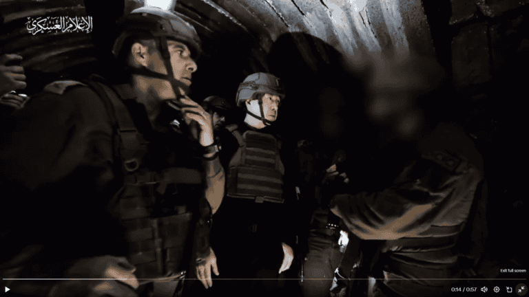 “وصلتم متأخرين”.. القسام يُفسد فرحة إسرائيل بـِ”النفق الأضخم” بفيديو “المهمة أنجزت” كتائب القسام تنشر مقطع جديد بعنوان "وصلتم متأخرين.. المهمة أنجزت"ردا على إعلان جيش الاحتلال اكتشاف نفق في غزة