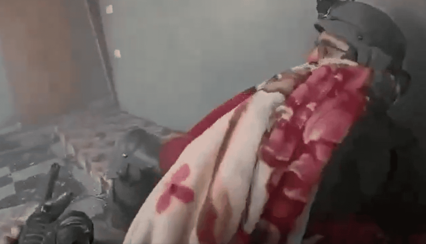 رعب الجنود وصراخ هستيري.. مشاهد مسربة من كاميرا إسرائيلية (فيديو) رعب الجنود وصراخ هستيري مشاهد مسربة من كاميرا إسرائيلية بعدما باغتتهم كتائب القسام بهجوم مفاجئ