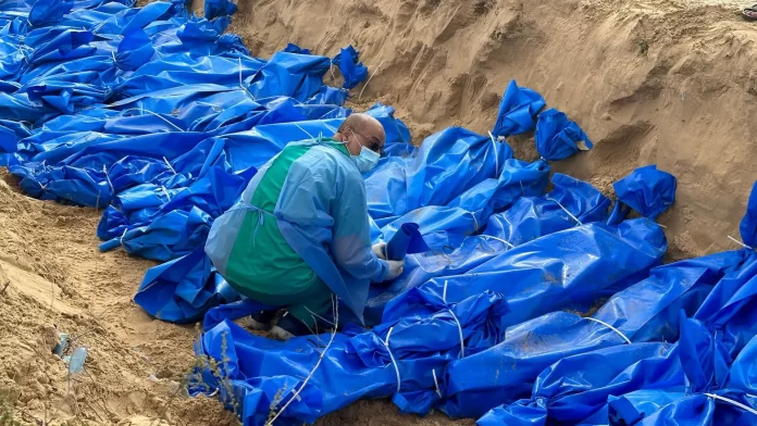 مقبرة جماعية في غزة