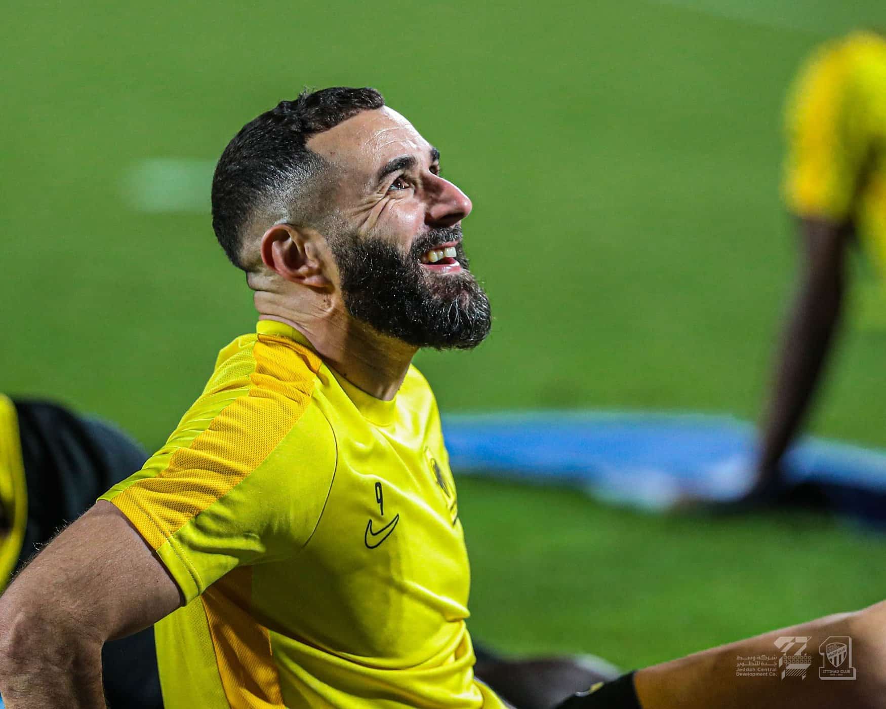 محاولات التوصل إلى اتفاق بين كريم بنزيما والاتحاد السعودي يبدو في الوقت الحالي بعيد المنال