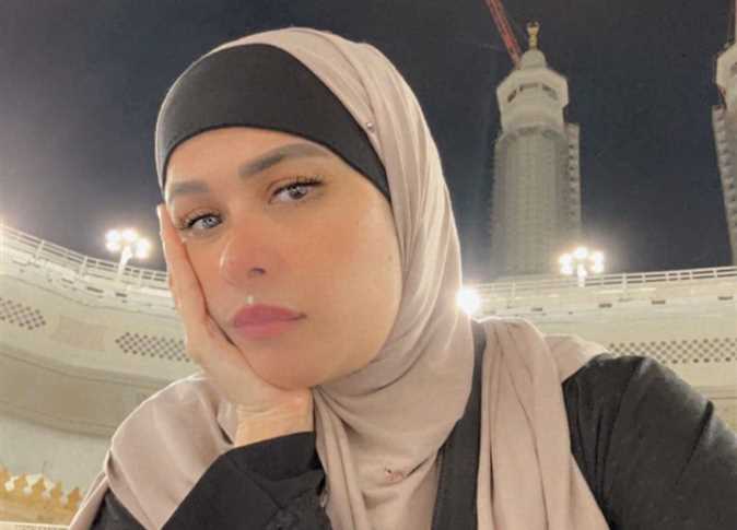 ياسمين عبدالعزيز داخل الحرم المكي