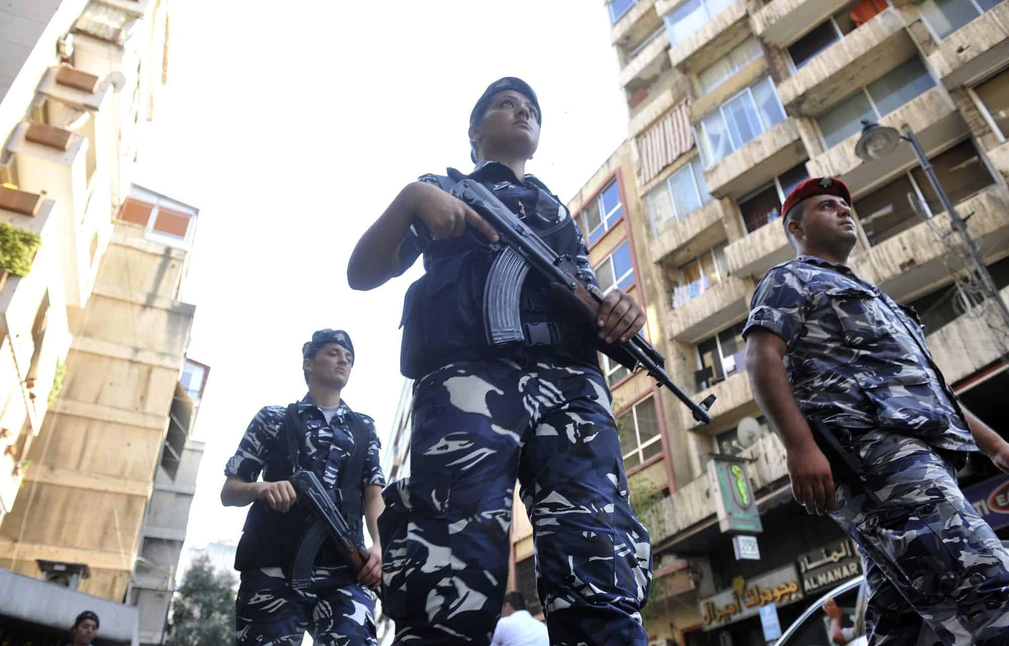 السلطات اللبنانية