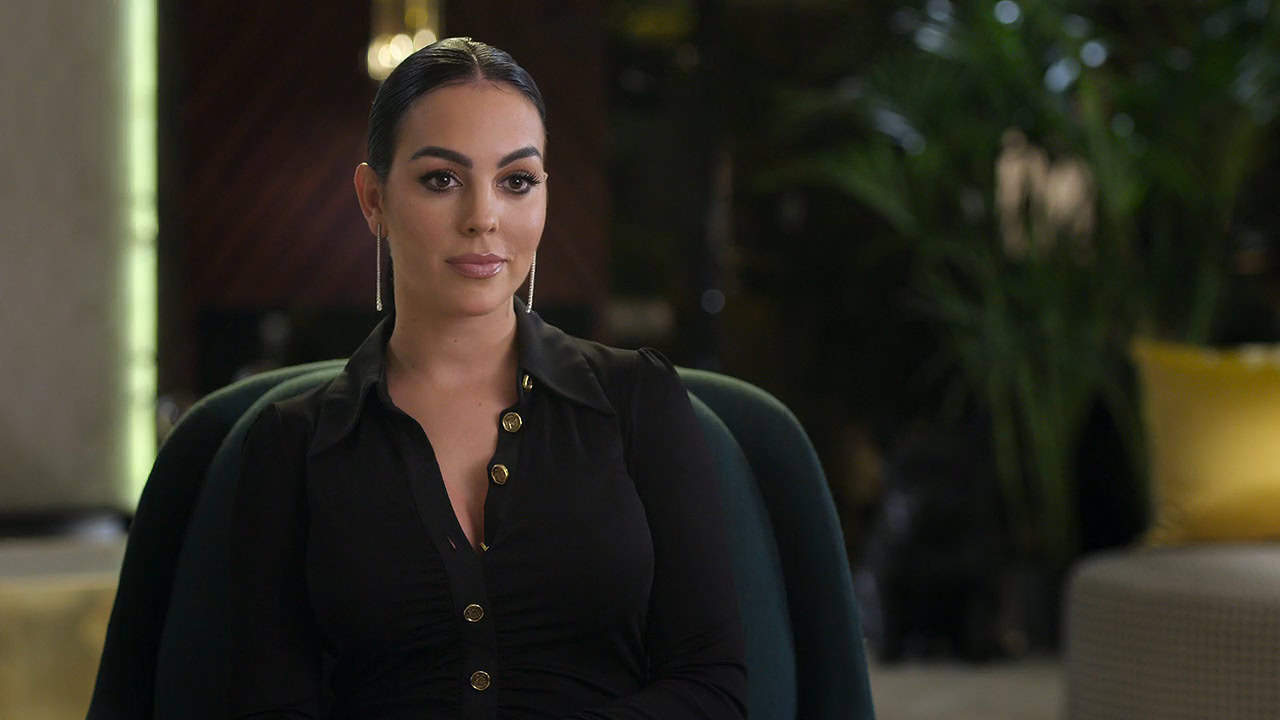 جورجينا رودريغيز تفوز بحوالي 100 ألف دولار بسبب ماضيها قبل رونالدو ..ما القصة!؟ جورجينا رودريغيز تفوز بحوالي 100 ألف دولار في دعوى قضائية