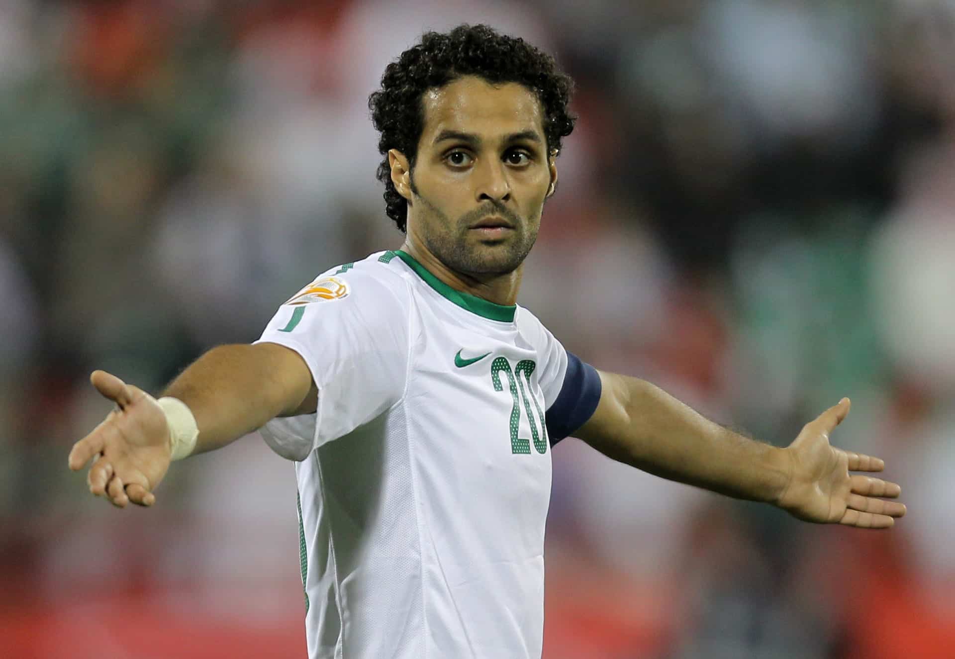 تغريم لاعب سعودي سابق 300 ألف ريال بسبب عبارات مسيئة.. فيديو يكشف هوية المعاقَب ياسر القحطاني