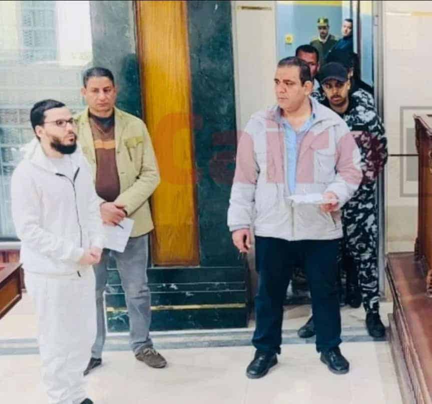 شاب مصري صوّر ونشر 1000 فيديو إباحي لأمريكيات بطريقةٍ لا تخطر على بال! (شاهد) شاب مصري صوّر 1000 فيديو إباحي لأمريكيات قاصرات