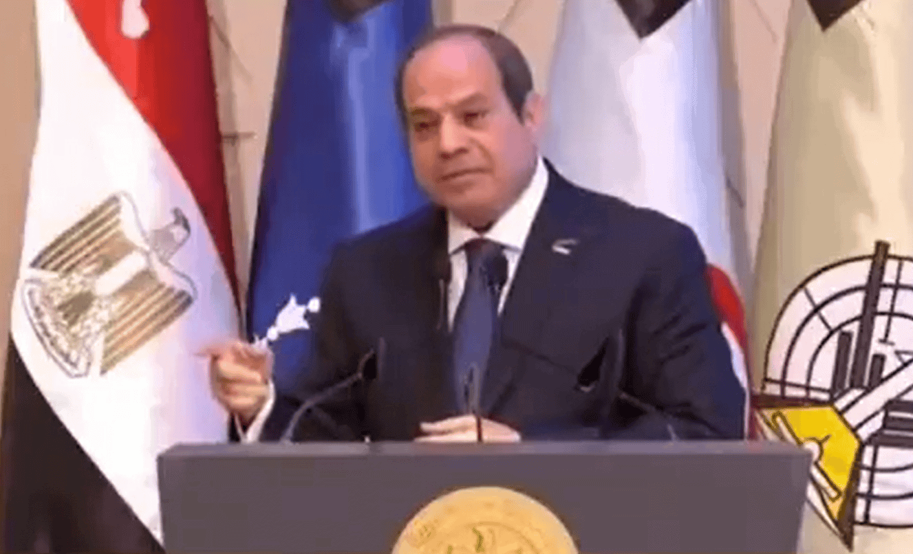 افتراض السيسي لسيناريو “خراب مصر وهروبه للخارج” يحدث بلبلة ويثير شكوكا (فيديو) افتراض السيسي لسيناريو "خراب مصر وهروبه للخارج" يحدث بلبلة ويثير شكوكا