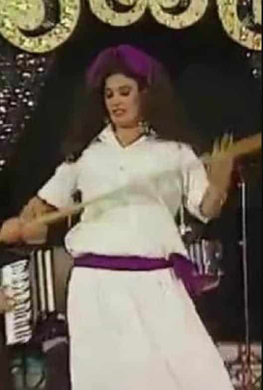 بيع جلباب فيفي عبده بـ100 ألف دولار