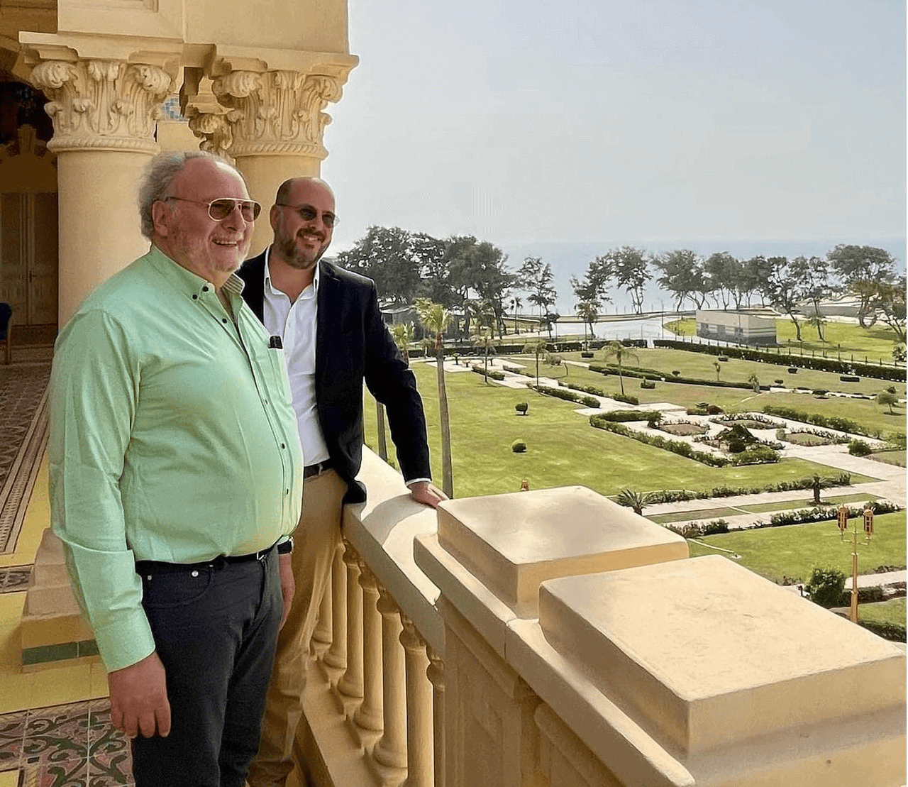 بين آخر ملوك مصر وحكم العسكر نهاية بالسيسي.. مصريون يحنون للملكية ويندبون حاضرهم بين آخر ملوك مصر وحكم العسكر نهاية بالسيسي.. مصريون يحنون للملكية ويندبون حاضرهم