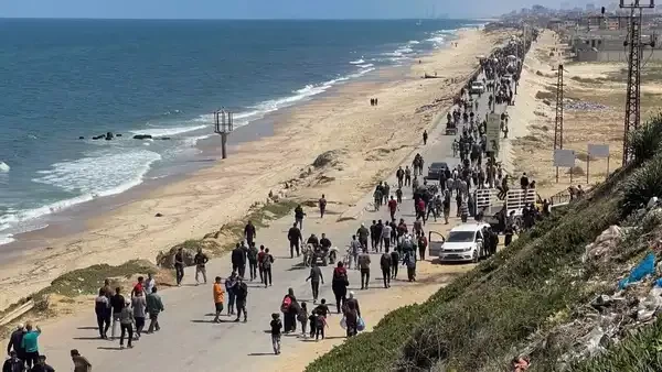 عودة الغزيين عبر شارع الرشيد
