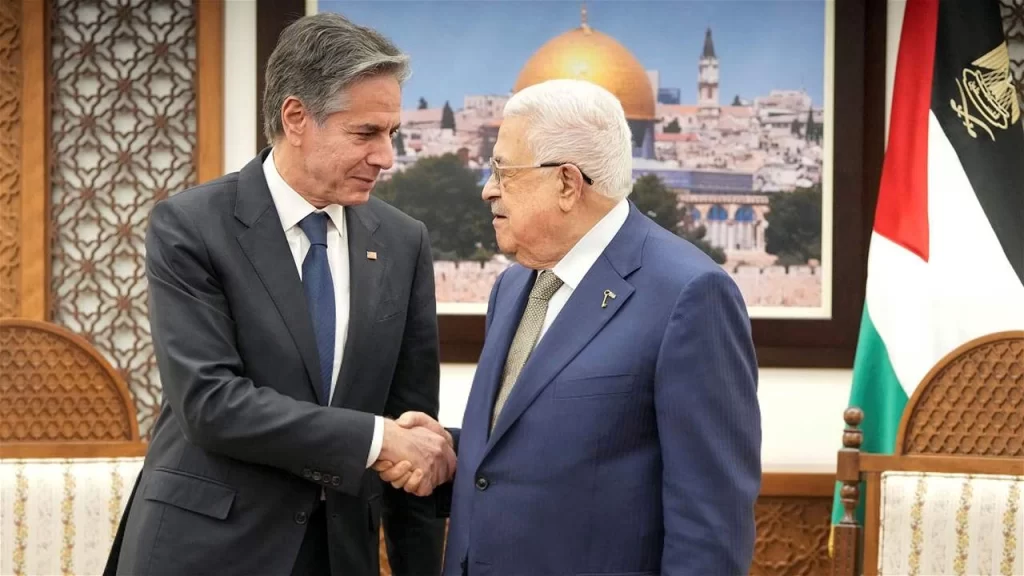 سلطة رام الله للرئيس ترامب: نحن جاهزون للتصدي للمقاومة محمود عباس ووزير الخارجية الأمريكي