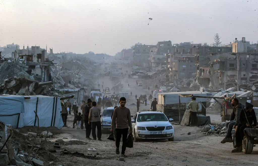 الإمارات تضغط على إدارة ترامب لرفض خطة إعادة إعمار غزة التي أقرّتها العرب تحاول الإمارات عرقلة الخطة المصرية بشأن غزة