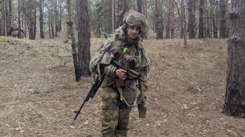 مغربي قاتل في أوكرانيا ويُعاقب في وطنه: قصة إبراهيم سعدون سعدون خلال التدريب العسكري