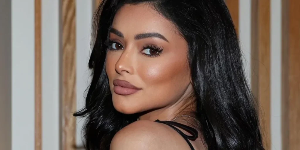 شوق الهادي تكشف مآسيها العائلية