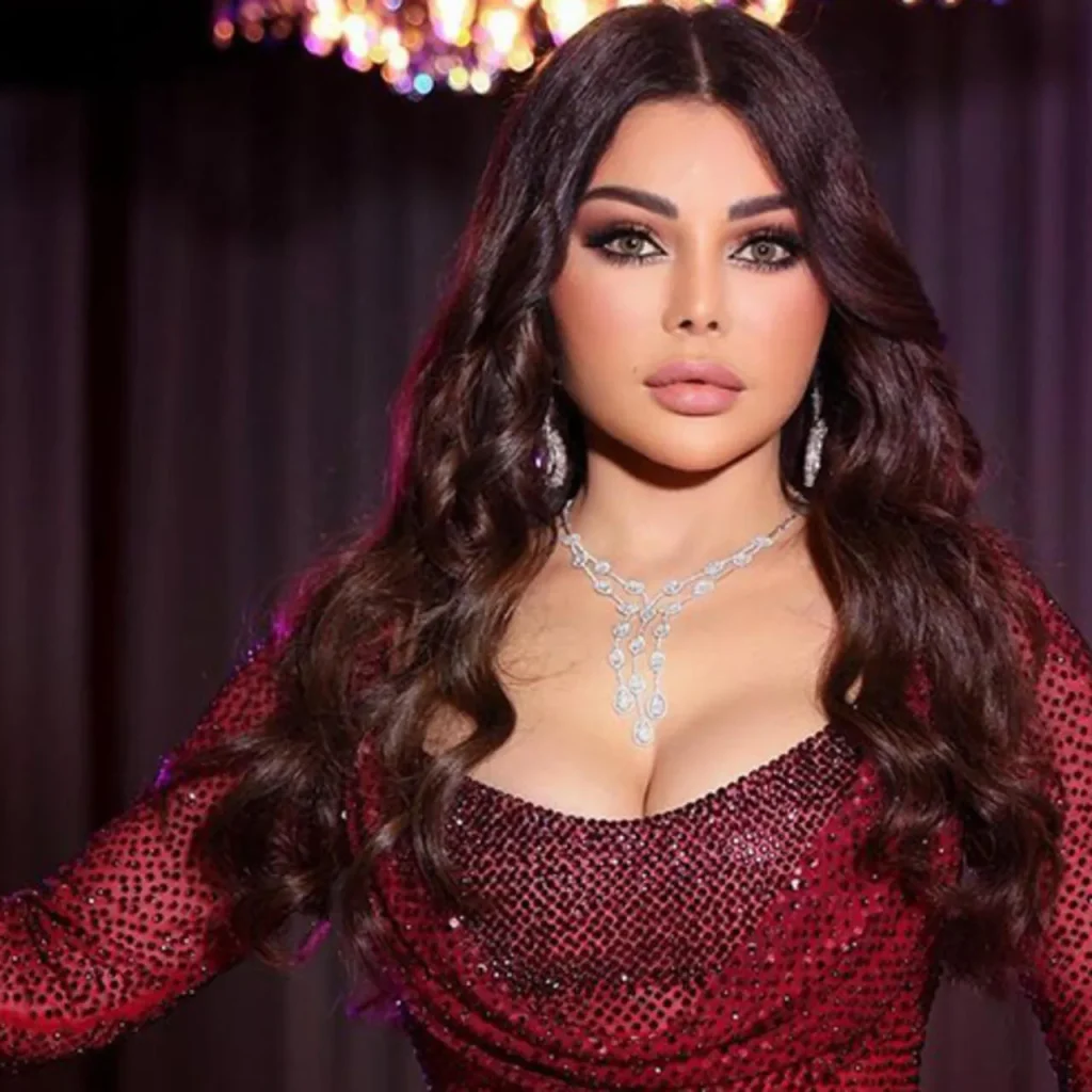 منع هيفاء وهبي من الغناء في مصر